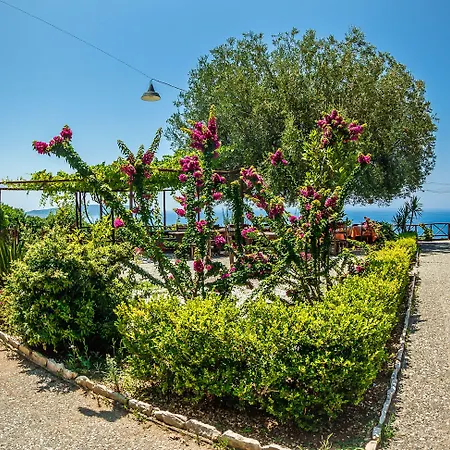 Valle Di Marco Farm stay *